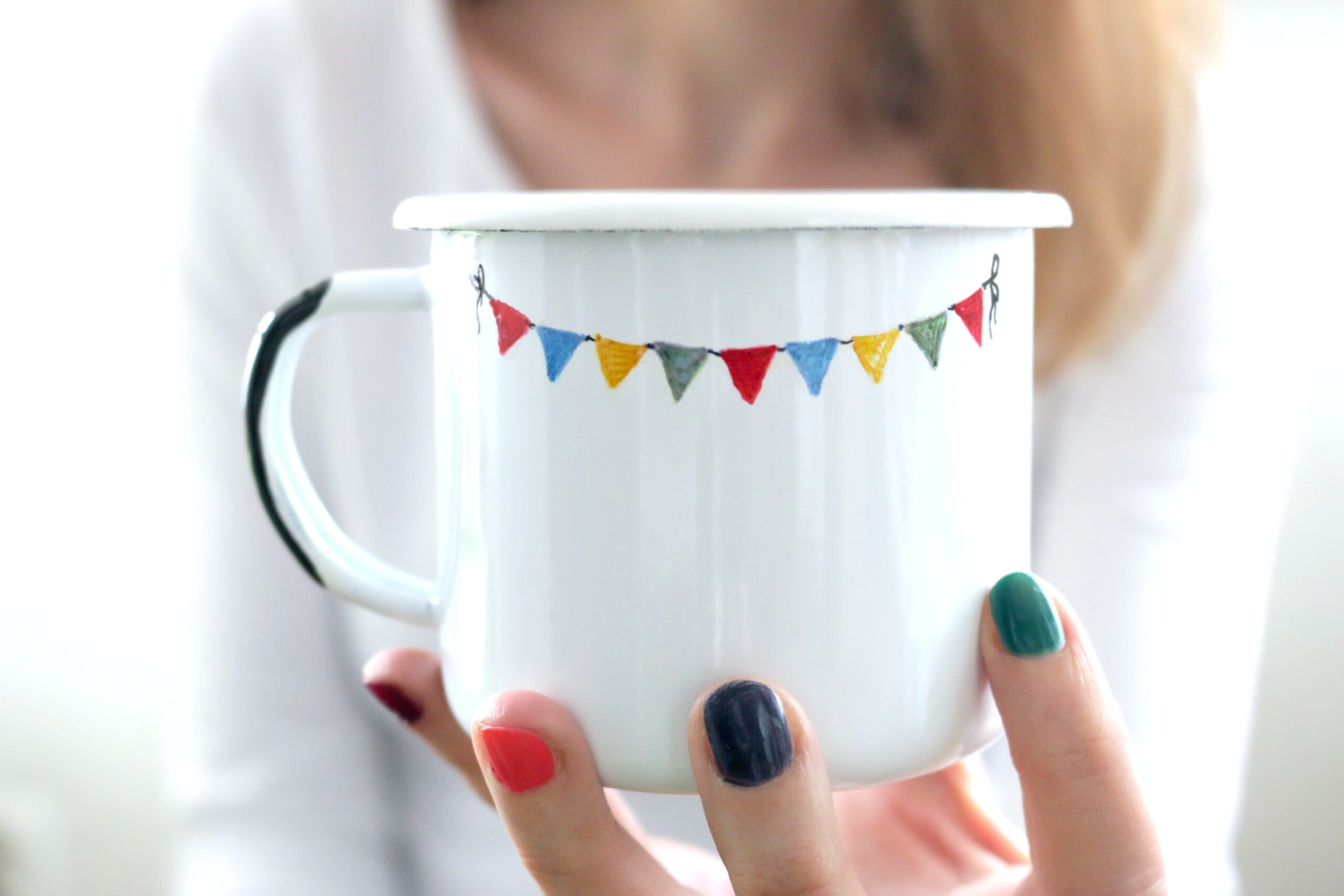 kubek emaliowany RIBBON WHITE DIXIE LION tęcza