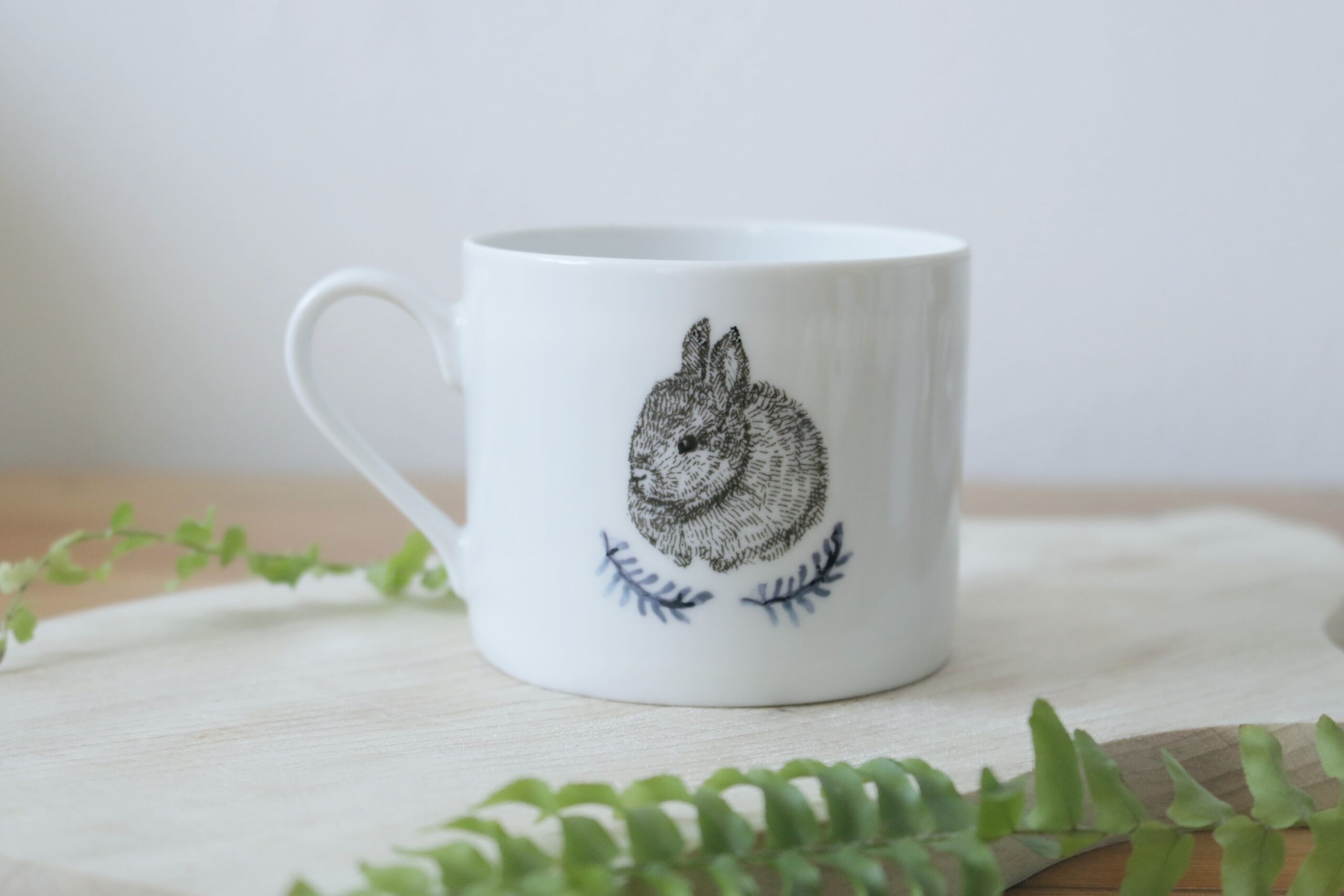 Opis kubek porcelanowy FLORAL RABBIT - Dixie Lion