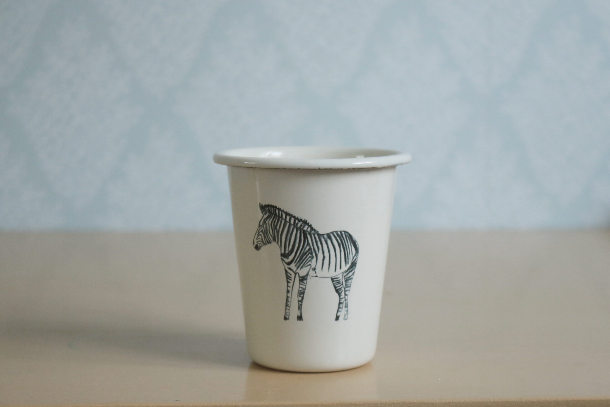 Stożek emaliowany Zebra (cb)