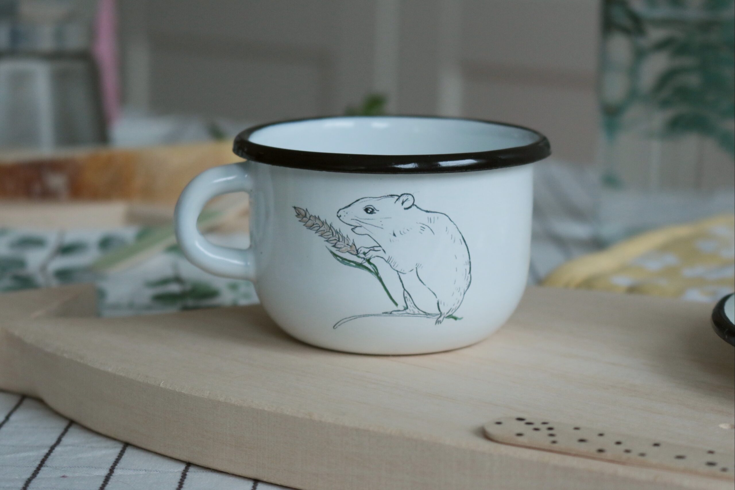 Emaliowana Filiżanka Kalina