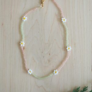 Stokrotkowy naszyjnik Bella